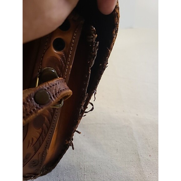 Vintage Cliftons Hand Tooled Leather Shoulder/Handbag Adjustable READ - Picture 9 of 9